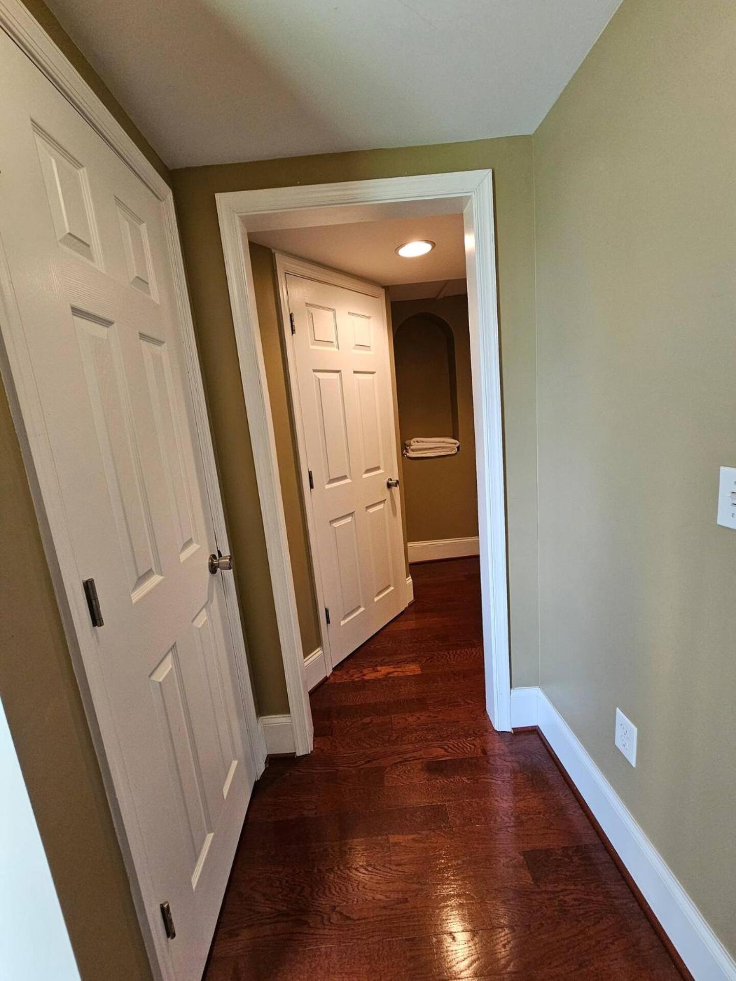 Two Story Queen Primary Towson Ngoại thất bức ảnh