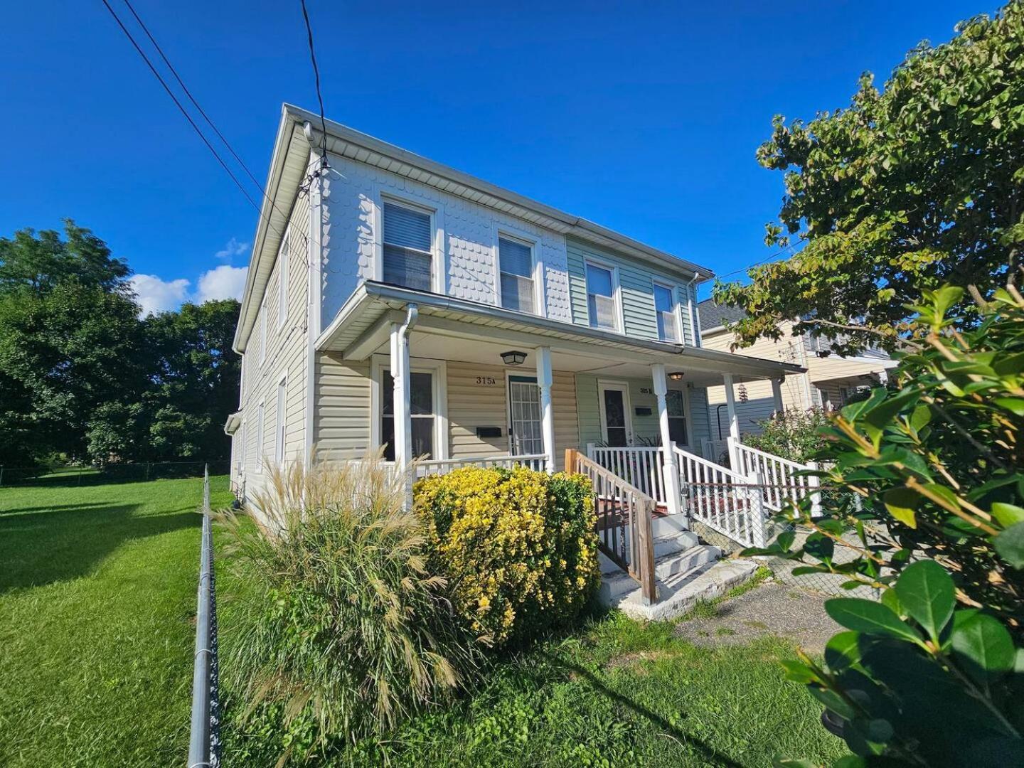 Two Story Queen Primary Towson Ngoại thất bức ảnh
